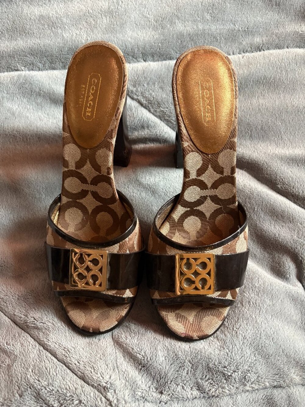 Vintage Y2K Coach Sandals (Size 8)